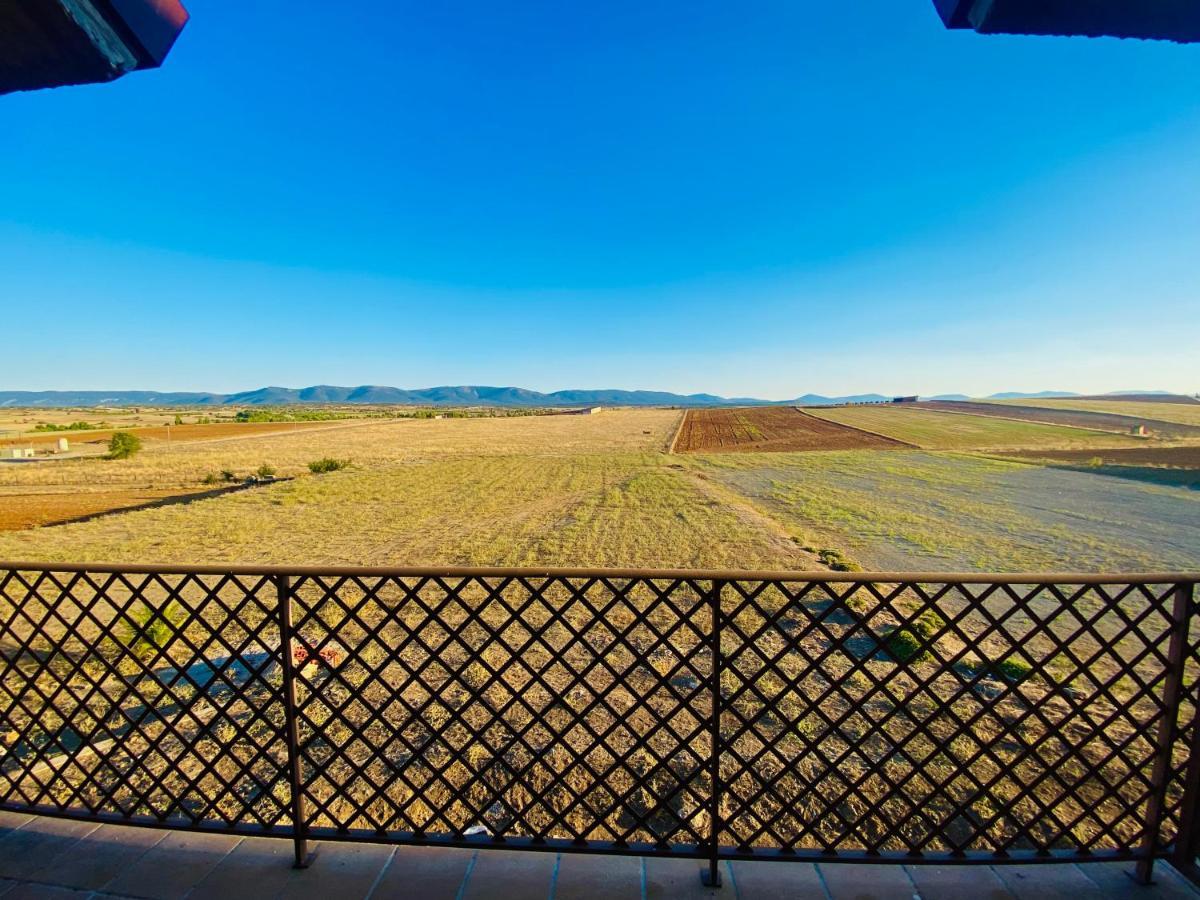 Hotel-Asador Montes Oretanos Pulgar ภายนอก รูปภาพ
